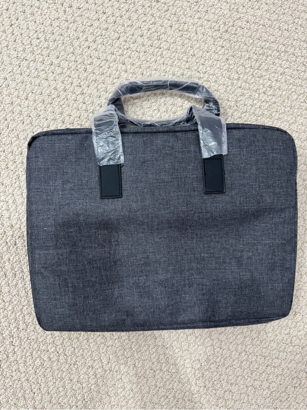 Chivas Black & Grey Laptop Bag – Brand New & Spacious – Fits 18" Laptop - Picture 3 of 12
